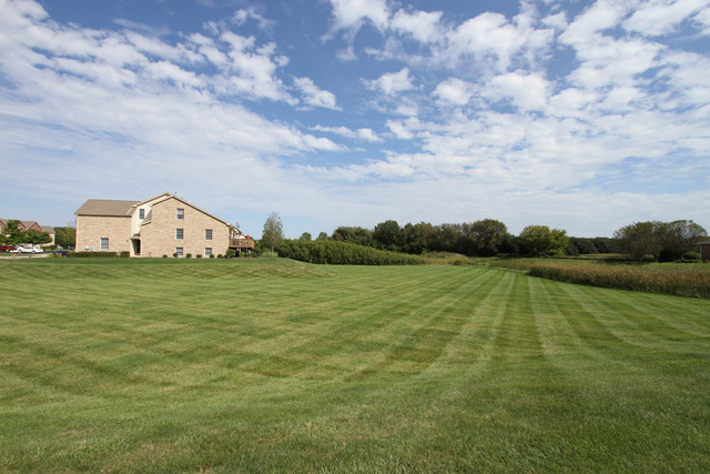 5857 Fieldstone Trl, Mchenry, IL 60050 photo 17