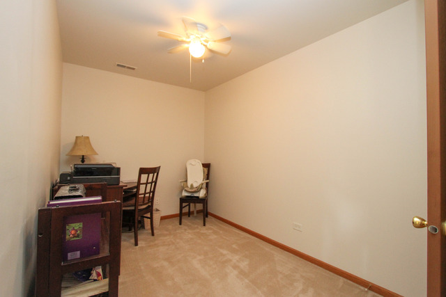5857 Fieldstone Trl, Mchenry, IL 60050 photo 9