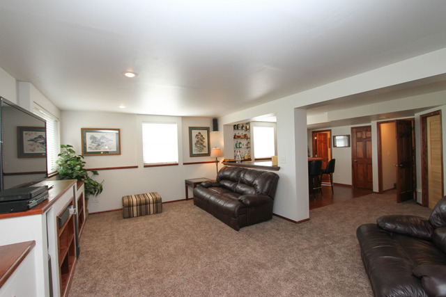 5857 Fieldstone Trl, Mchenry, IL 60050 photo 4