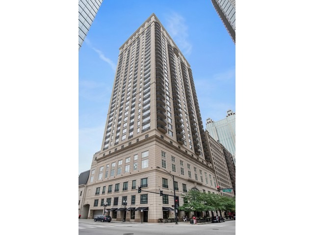 10 E Delaware Pl #17D, Chicago, IL 60611 photo 1