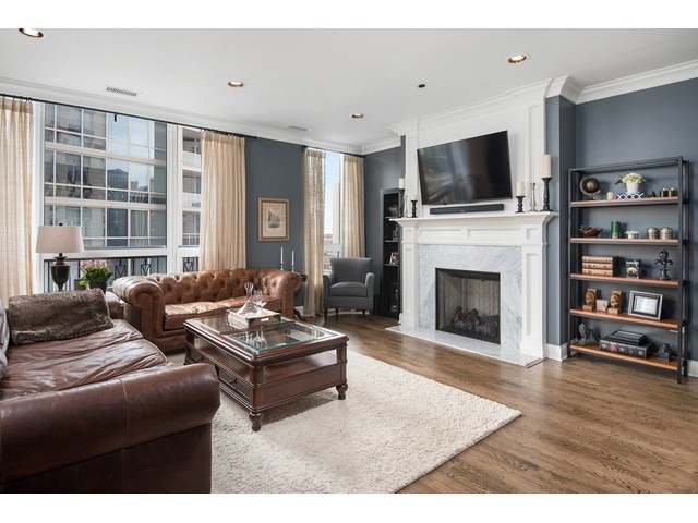 10 E Delaware Pl #17D, Chicago, IL 60611 photo 3