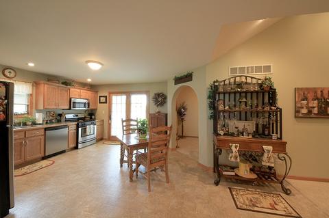 905 Center St, Mazon, IL 60444 photo 4