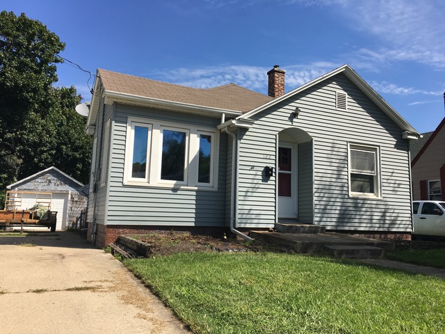 122 E Allen St, Ottawa, IL 61350 photo 8