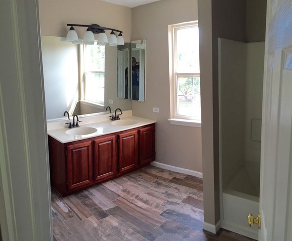 6861 Hampton Cir, Gurnee, IL 60031 photo 9