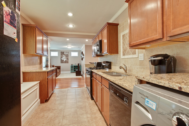 593 Merle Ln, Wheeling, IL 60090 photo 7