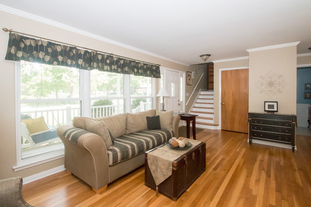 318 E Harrison Ave, Wheaton, IL 60187 photo 5