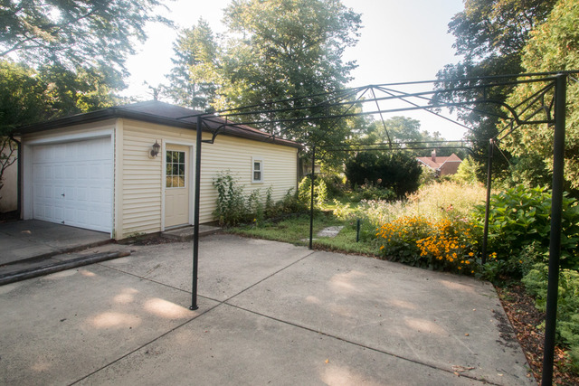 318 E Harrison Ave, Wheaton, IL 60187 photo 21