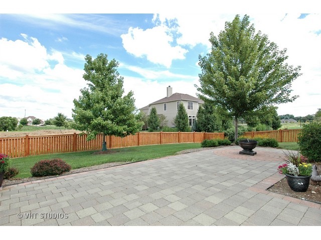 3636 Ancient Oak Dr, Elgin, IL 60124 photo 16
