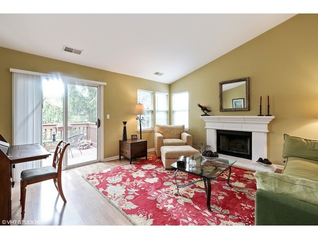 250 Waverly Ct, Willowbrook, IL 60527 photo 3