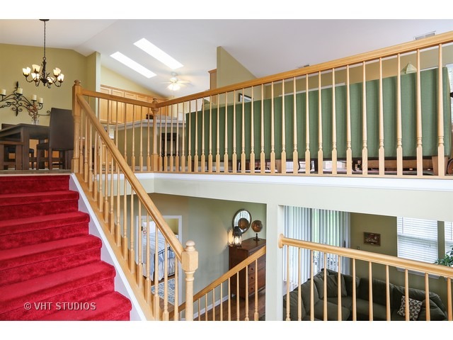 250 Waverly Ct, Willowbrook, IL 60527 photo 7