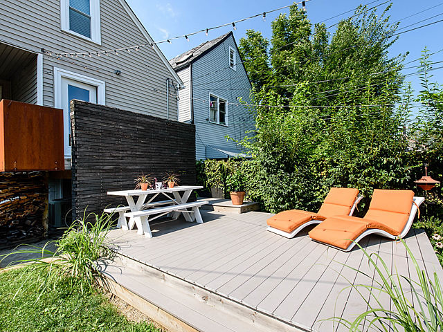 3027 N Gresham Ave, Chicago, IL 60618 photo 23