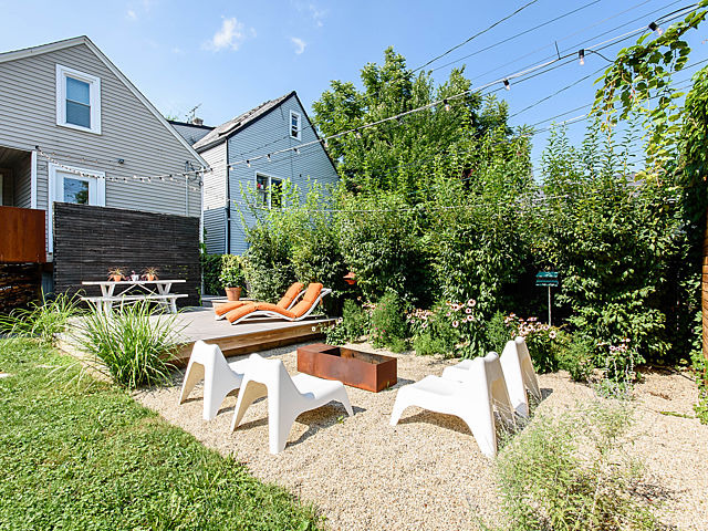 3027 N Gresham Ave, Chicago, IL 60618 photo 24