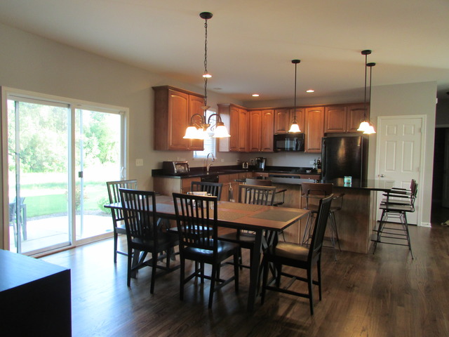 339 Shadow Hill Dr, Elgin, IL 60124 photo 5