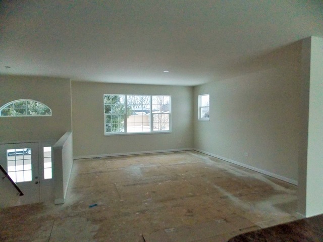 1020 Heritage Ct, Hebron, IL 60034 photo 3