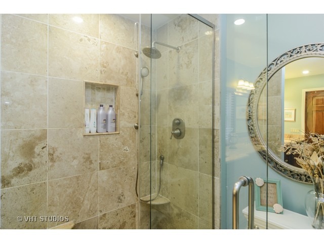 3519 Regent Dr, Hoffman Estates, IL 60067 photo 14