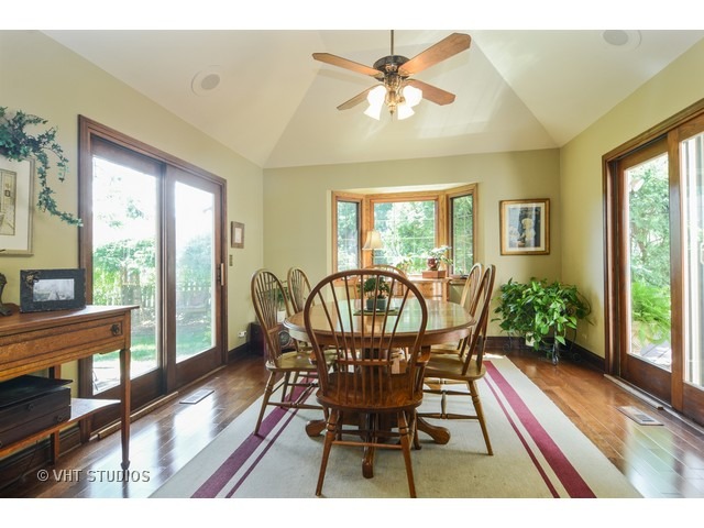 3519 Regent Dr, Hoffman Estates, IL 60067 photo 9