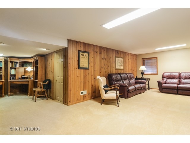 3519 Regent Dr, Hoffman Estates, IL 60067 photo 11