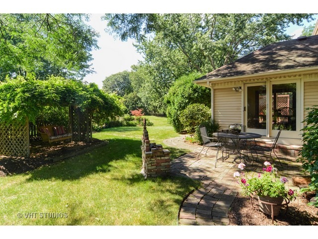 3519 Regent Dr, Hoffman Estates, IL 60067 photo 25