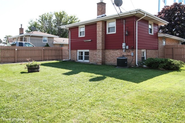 7127 Thomas Ave, Bridgeview, IL 60455 photo 10