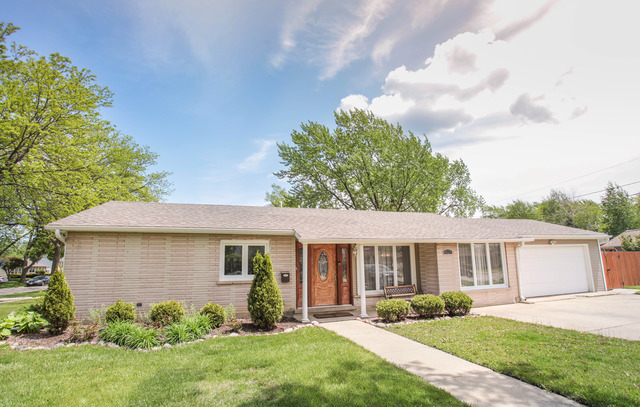 421 Lillian Ln, Des Plaines, IL 60016 photo 1