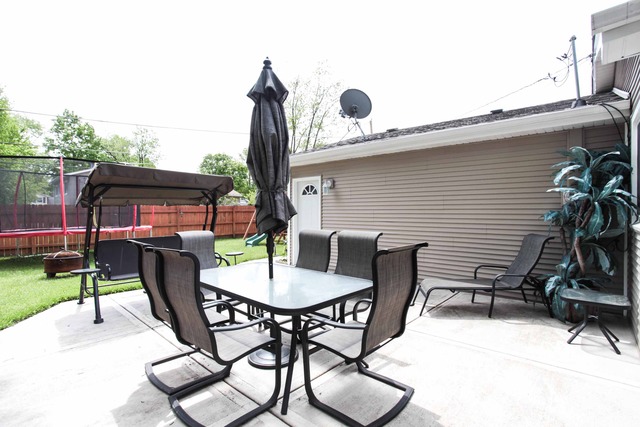 421 Lillian Ln, Des Plaines, IL 60016 photo 23