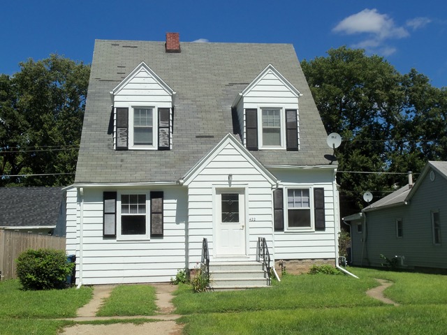 422 E Illinois Ave, Morris, IL 60450 photo 2