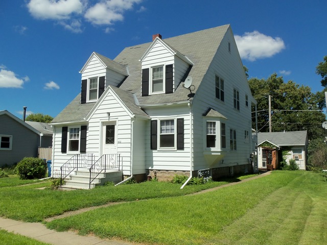 422 E Illinois Ave, Morris, IL 60450 photo 1