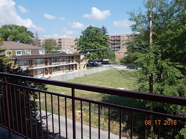 1378 Perry St #304, Des Plaines, IL 60016 photo 17