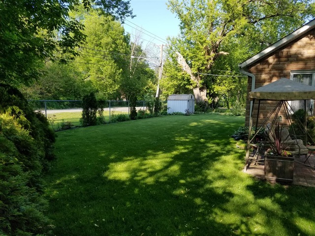 411 S Lyman Ave, Des Plaines, IL 60016 photo 4