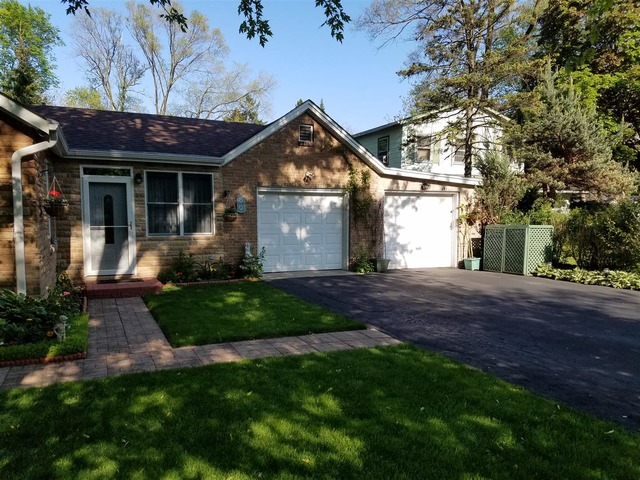 411 S Lyman Ave, Des Plaines, IL 60016 photo 2