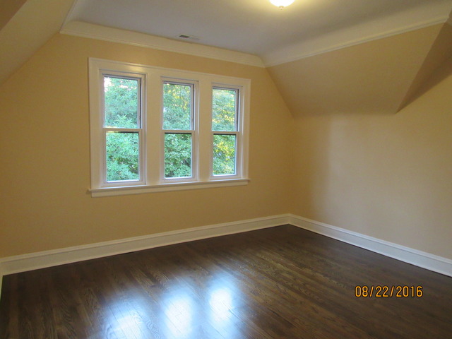 2311 N Oak Park Ave, Chicago, IL 60707 photo 9