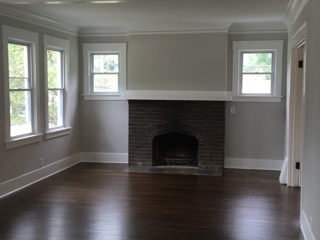 415 Washburn St, Elgin, IL 60123 photo 2