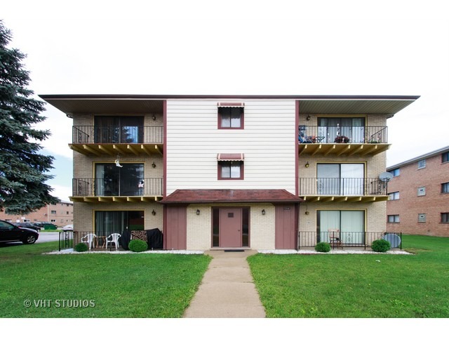 7312 W 86th St #3A, Bridgeview, IL 60455 photo 1