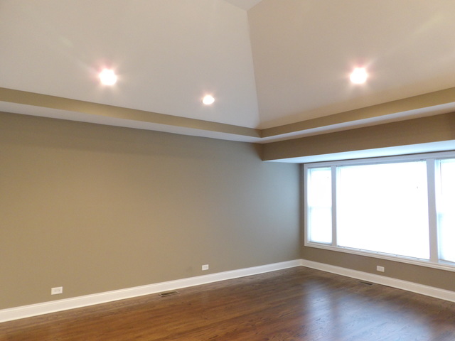 9654 S Forest Ave, Chicago, IL 60628 photo 3