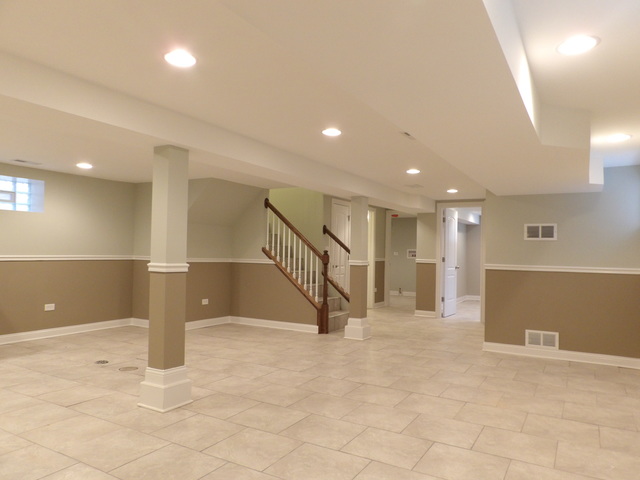 9654 S Forest Ave, Chicago, IL 60628 photo 16