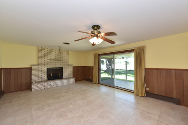 704 S Riverside Dr, Mchenry, IL 60050 photo 6