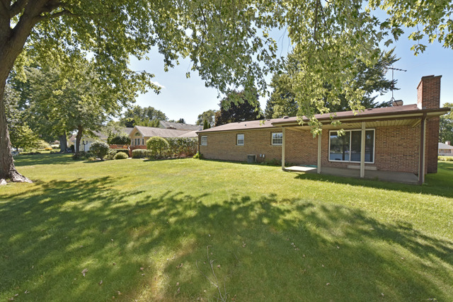 704 S Riverside Dr, Mchenry, IL 60050 photo 16