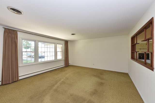 704 S Riverside Dr, Mchenry, IL 60050 photo 19