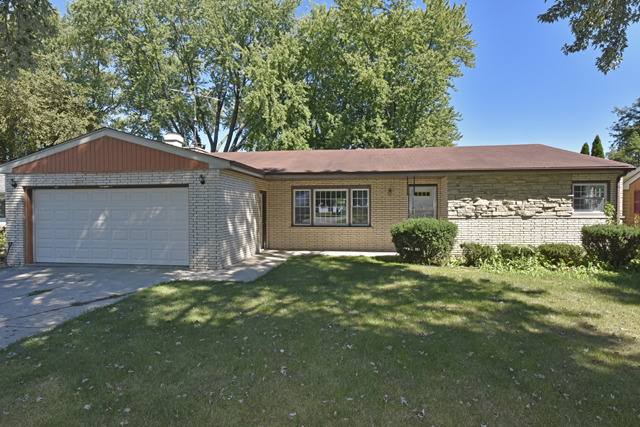 704 S Riverside Dr, Mchenry, IL 60050 photo 10