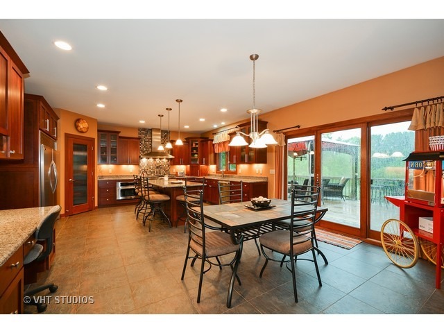 38 W630 Hopps Rd, Elgin, IL 60124 photo 5