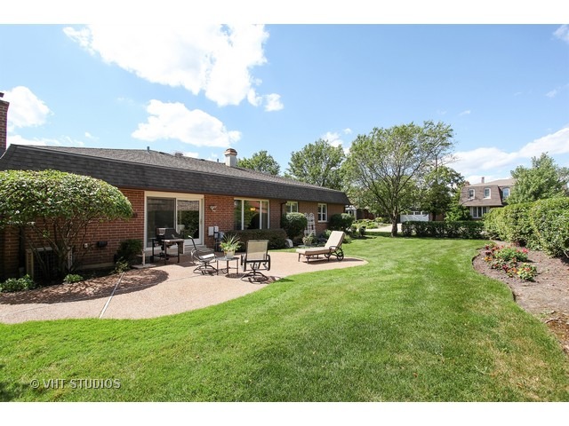 175 Fairview Ln, Northbrook, IL 60062 photo 15
