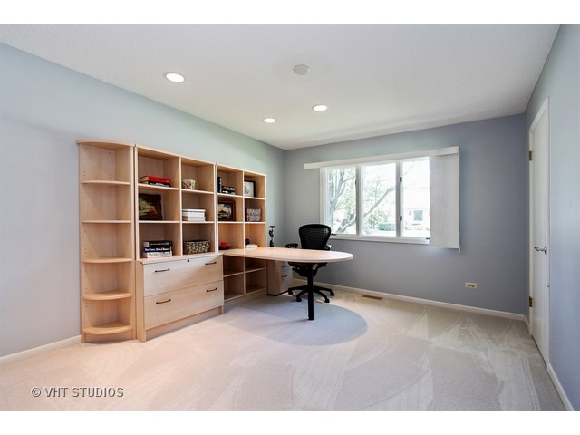 175 Fairview Ln, Northbrook, IL 60062 photo 11