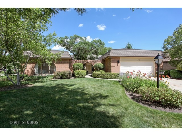 175 Fairview Ln, Northbrook, IL 60062 photo 1