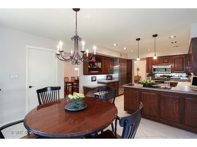 175 Fairview Ln, Northbrook, IL 60062 photo 5