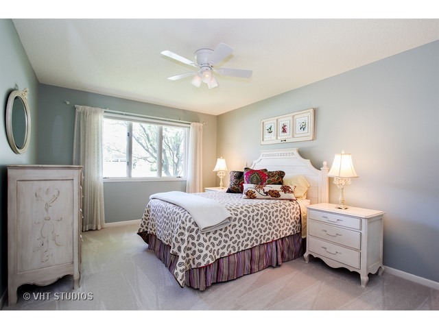 175 Fairview Ln, Northbrook, IL 60062 photo 10