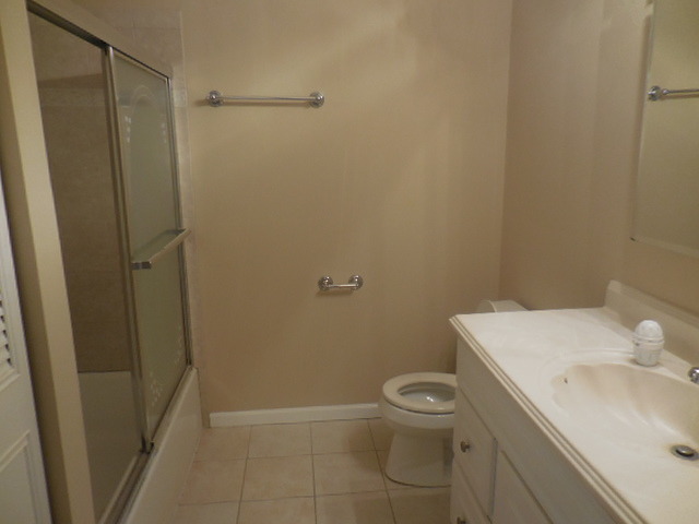 1668 Ottawa Ct, Wheeling, IL 60090 photo 8