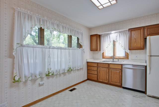 5813 Greenview Rd, Oakwood Hills, IL 60013 photo 5