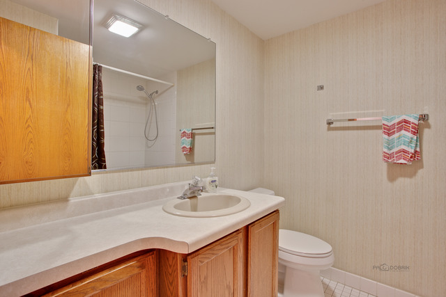 5813 Greenview Rd, Oakwood Hills, IL 60013 photo 12