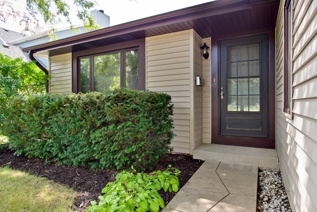 5813 Greenview Rd, Oakwood Hills, IL 60013 photo 3