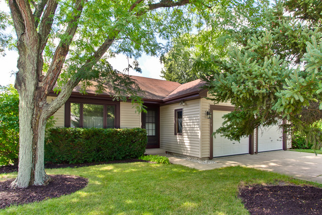 5813 Greenview Rd, Oakwood Hills, IL 60013 photo 1